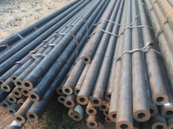 is higher carbon steel harder or softer,is high carbon steel hard or soft,carbon steel pipe